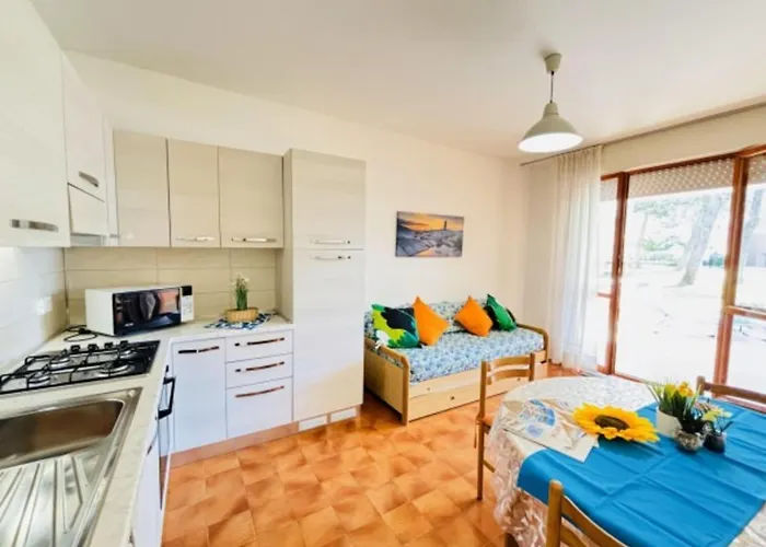 Flat With Patio Overlooking The Pool * Μπιμπιόνε