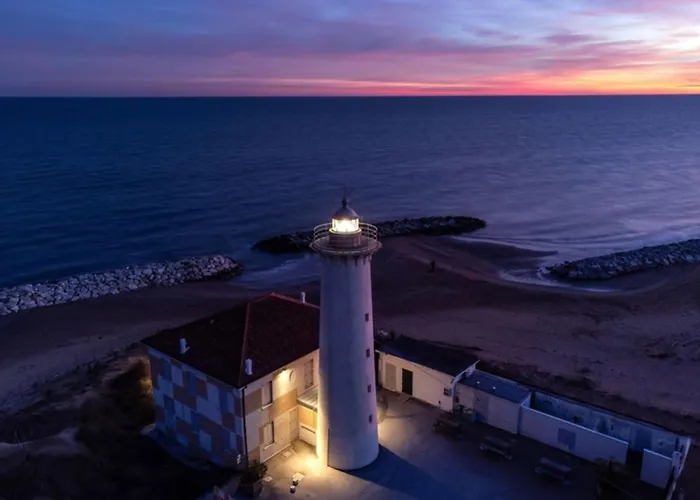 Flat With Patio Overlooking The Pool Μπιμπιόνε
