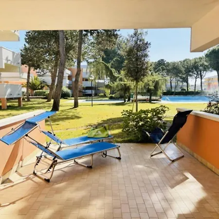 Apartman Flat With Terrace Overlooking The Pool - Beahost Bibione